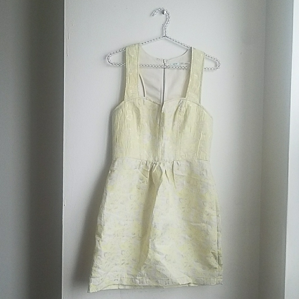 🏈 Kimichi Blue Tank Embroidered Dress Size 8